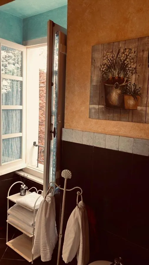 Apartment Casa Vacanze Le Tre Casette Ameglia Italy