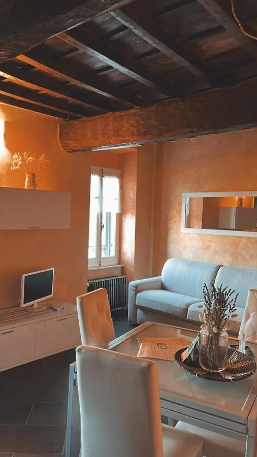 Casa Vacanze Le Tre Casette Ameglia 0*,  İtalya