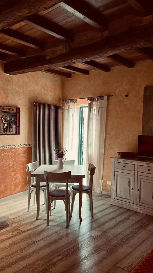 Daire Casa Vacanze Le Tre Casette Ameglia