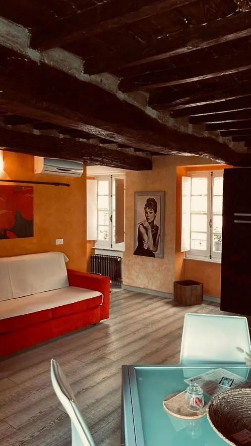 Apartment Casa Vacanze Le Tre Casette Ameglia Italy